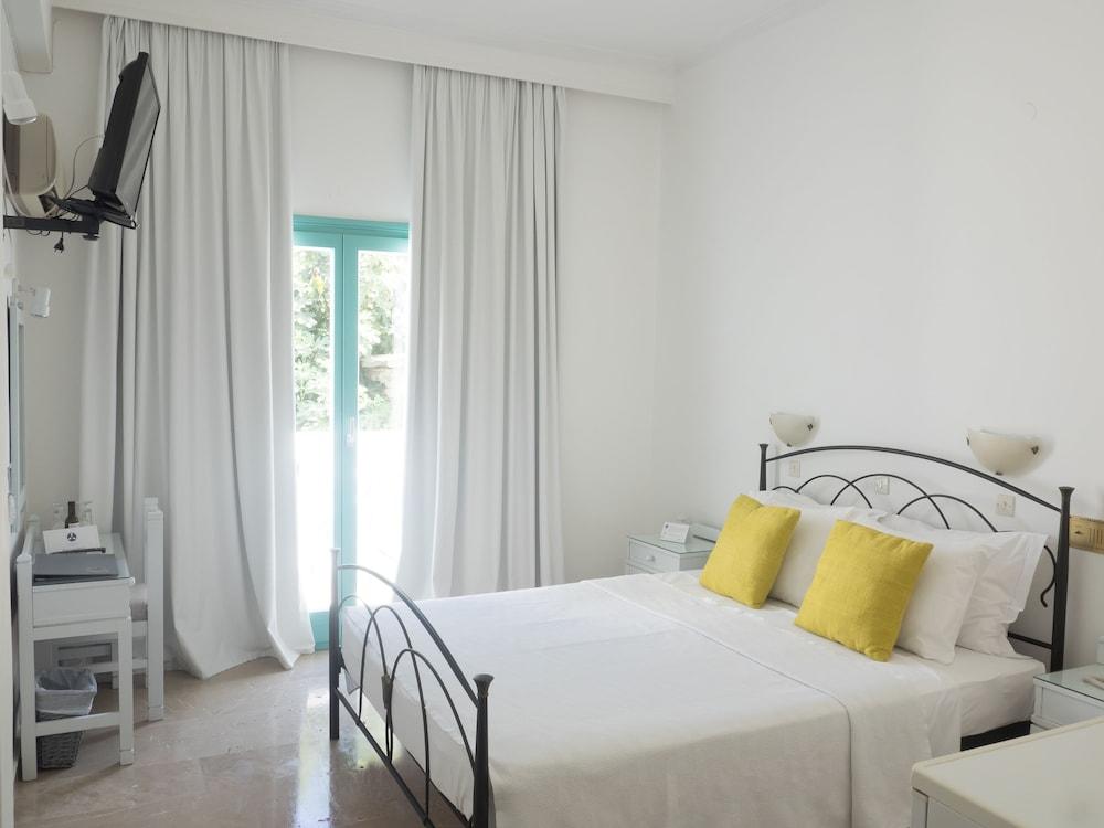 Amaryllis Beach Hotel Chrisi Akti  Exteriör bild