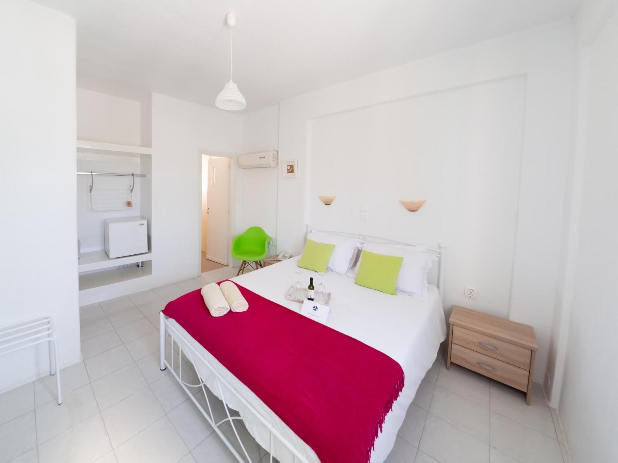 Amaryllis Beach Hotel Chrisi Akti  Rum bild
